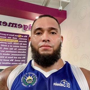 Meet your Posher, Javier